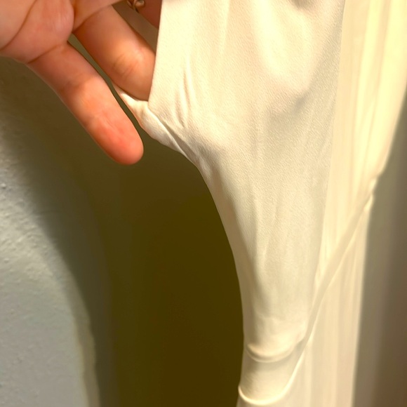 Express cream mock neck midi dress - Picture 4 of 8